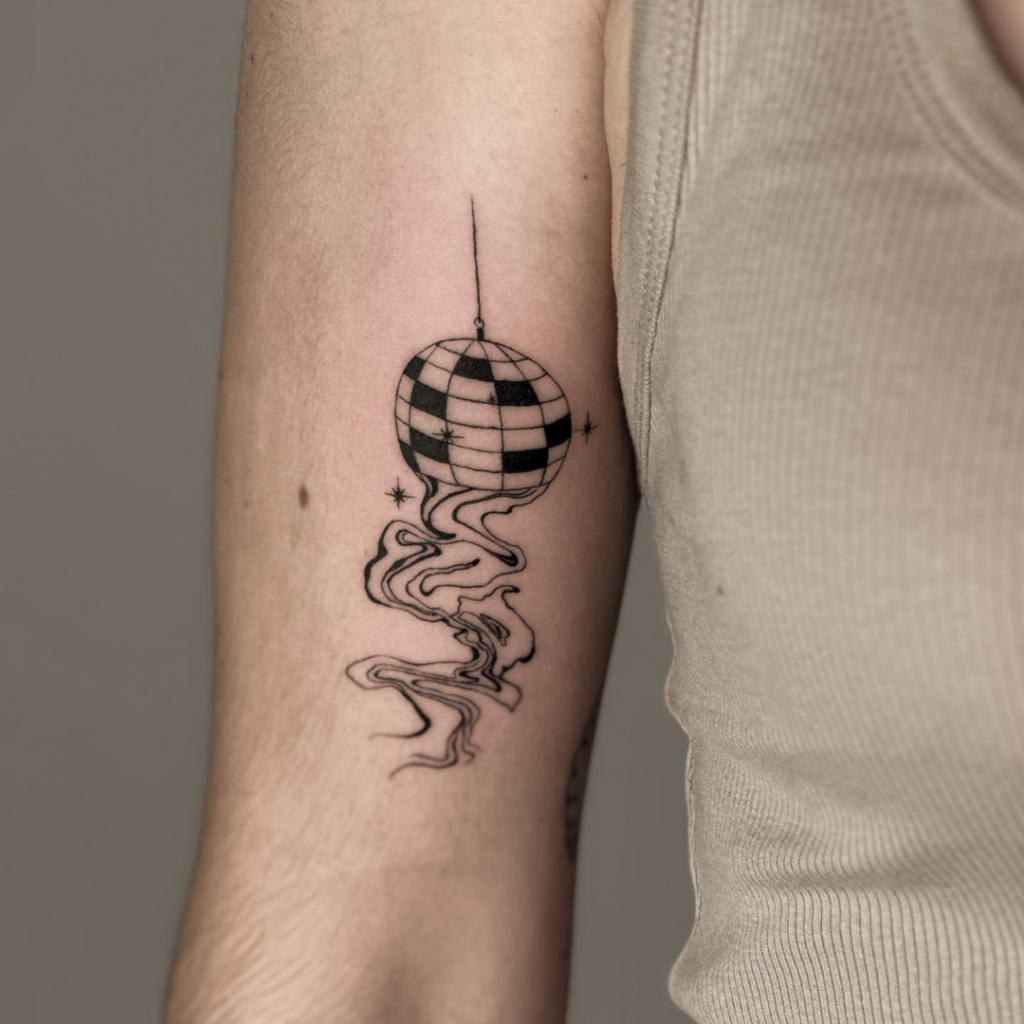ira.tattoopiercing-beehive.tattoo-009