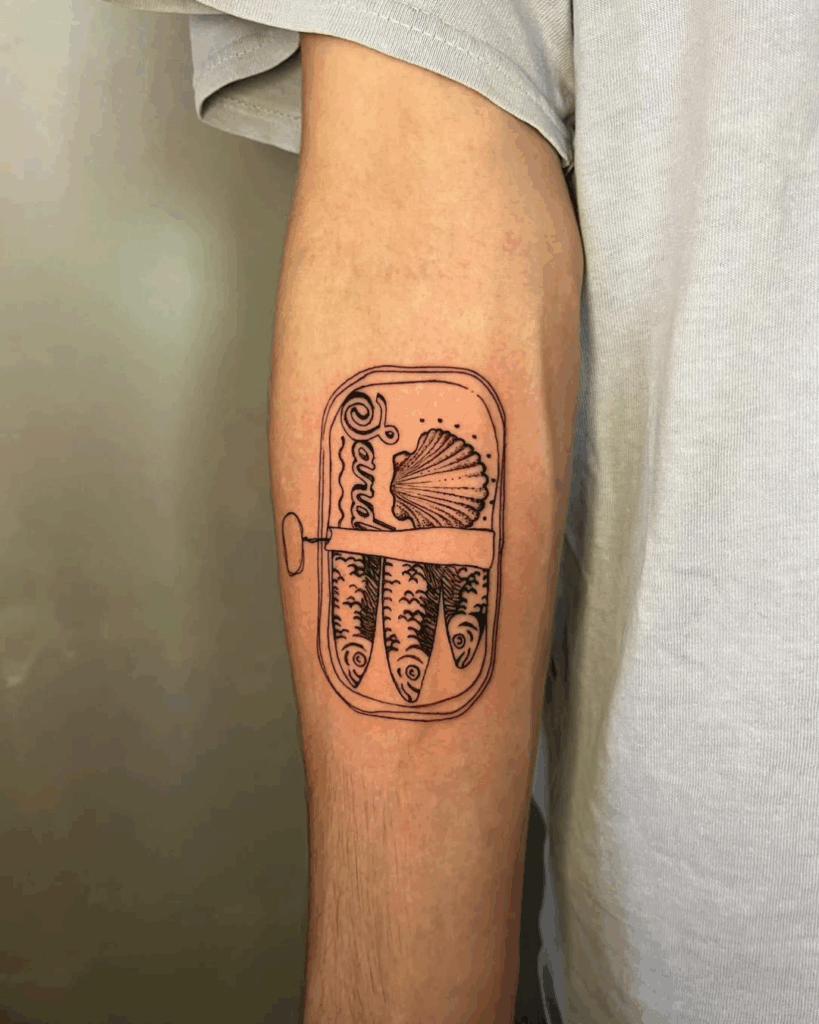 fine line tattoos stockholm tattoo studio @beehive.tattoo @lizavashkevich_tattoo